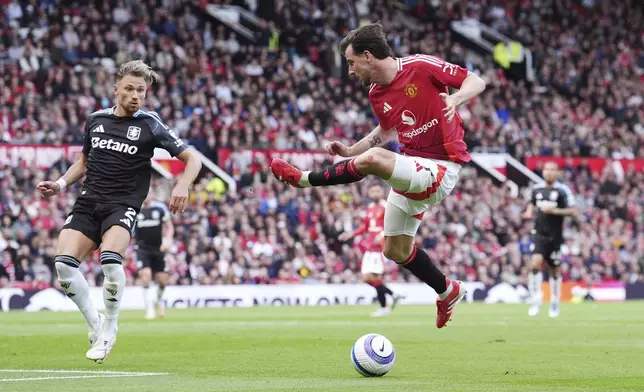 Manchester United's Mason Mount in action during the English Premier League soccer match between Manchester United and Aston Villa at Old Trafford, Manchester, England, Sunday May 25, 2025. (Martin Rickett/PA via AP)