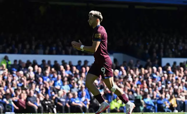 Ipswich Town's Julio Enciso celebrates scoring his side's first goal of the game, during the English Premier League soccer match between Everton and Ipswich Town, at Goodison Park, in Liverpool, England, Saturday May 3, 2025. (Cody Froggatt/PA via AP)