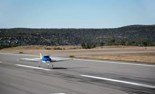 With a single push of a button, Safe Return™ Emergency Autoland takes control of the aircraft, communicates with air traffic control, navigates to the nearest suitable airport while avoiding terrain and adverse weather, autonomously lands the aircraft bringing it to a complete stop, shuts down the engine and stops the propeller so that passengers can exit the aircraft safely.