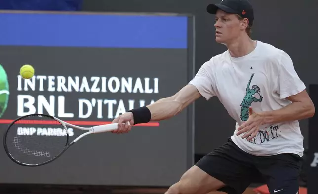 Jannik Sinner attends a training ahead of the Italian Open in Rome, Monday, May 5, 2025. (Alfredo Falcone/LaPresse via AP)