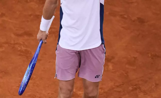 Casper Ruud of Norway celebrates after winning against Francisco Cerundolo from Argentina during men's semifinal at the Madrid Open tennis tournament in Madrid, Spain, Friday, May 2, 2025. (AP Photo/Manu Fernandez)