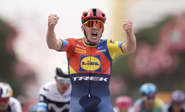 Mads Pedersen of Lidl-Trek wins stage 1 of the Giro d'Italia from Durazzo (Durres) to Tirana (Tirane), Albania, Friday, May 9, 2025. (Massimo Paolone/LaPresse via AP)