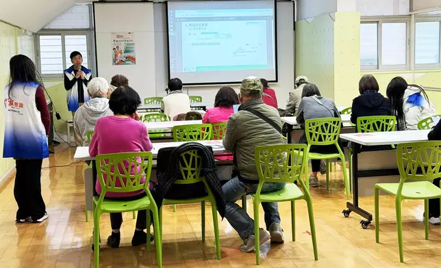 "Smart Silver" Digital Inclusion Programme for Elders well received  Source: HKSAR Government Press Releases