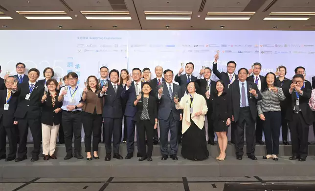 "Mediate First" Pledge Event 2025 held today  Source: HKSAR Government Press Releases