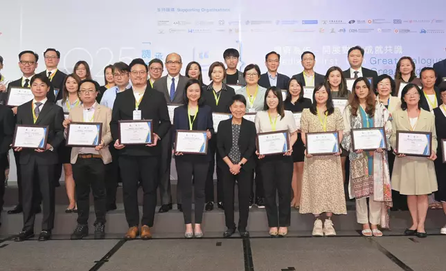 "Mediate First" Pledge Event 2025 held today  Source: HKSAR Government Press Releases