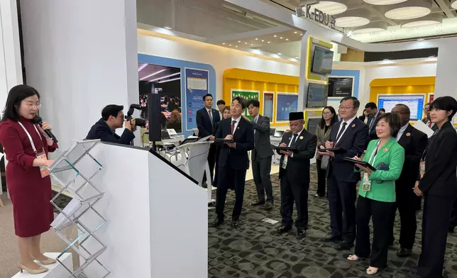 SED presents Hong Kong's education strengths at 7th APEC Education Ministerial Meeting  Source: HKSAR Government Press Releases