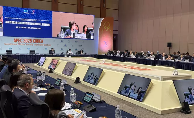 SED presents Hong Kong's education strengths at 7th APEC Education Ministerial Meeting  Source: HKSAR Government Press Releases