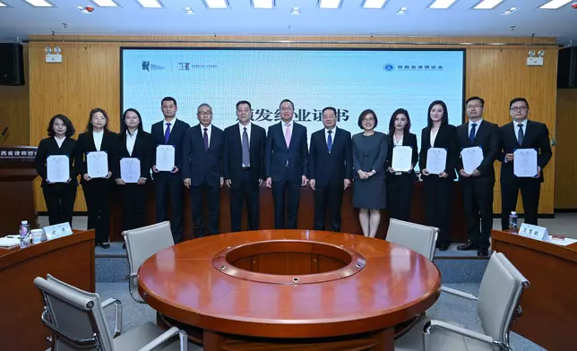 SJ attends seventh Hong Kong Legal Services Forum in Xi'an  Source: HKSAR Government Press Releases