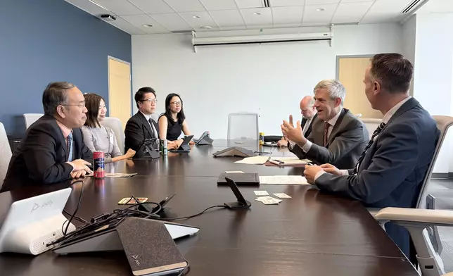 SFST meets government financial officials and financial leaders in Ottawa and Vancouver Source: HKSAR Government Press Releases