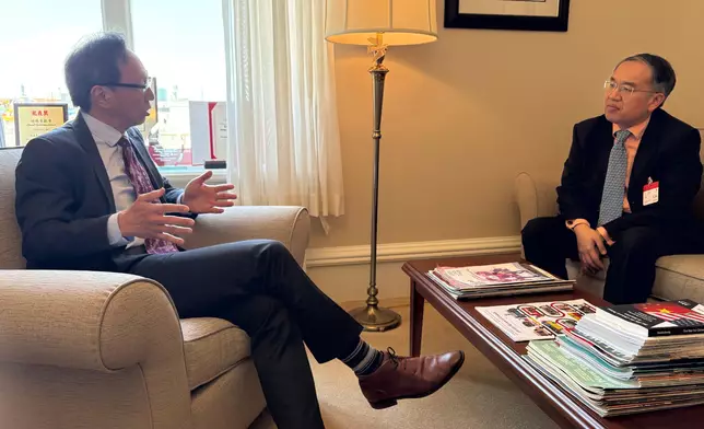 SFST meets government financial officials and financial leaders in Ottawa and Vancouver Source: HKSAR Government Press Releases