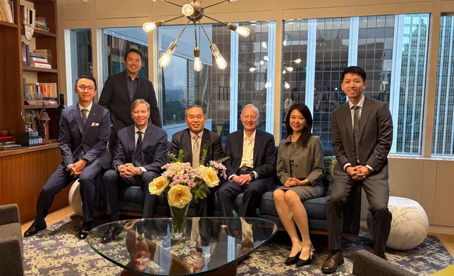 SFST meets government financial officials and financial leaders in Ottawa and Vancouver Source: HKSAR Government Press Releases