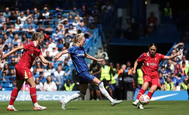 Liverpool's Fuka Nagano, right, and Chelsea's Aggie Beever-Jones in action during the Women's Super League soccer match between Chelsea and Liverpool at Stamford Bridge, London, Saturday May 10, 2025. (Rhianna Chadwick/PA via AP)
