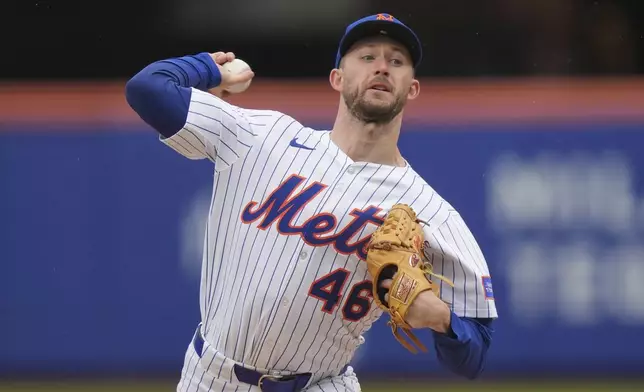 New York Mets' Griffin Canning (46) pitches during the second inning of a baseball game against the Chicago White Sox Wednesday, May 28, 2025, in New York. (AP Photo/Frank Franklin II)