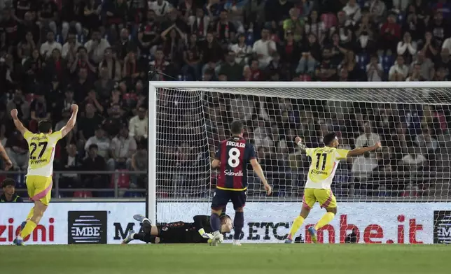 Juventus' Khephren Thuram scores during a Serie A Enilive 2024/2025 soccer match against Bologna at Renato Dall'Ara Stadium in Bologna, Italy, Sunday, May 4, 2025. (Massimo Paolone/LaPresse via AP)