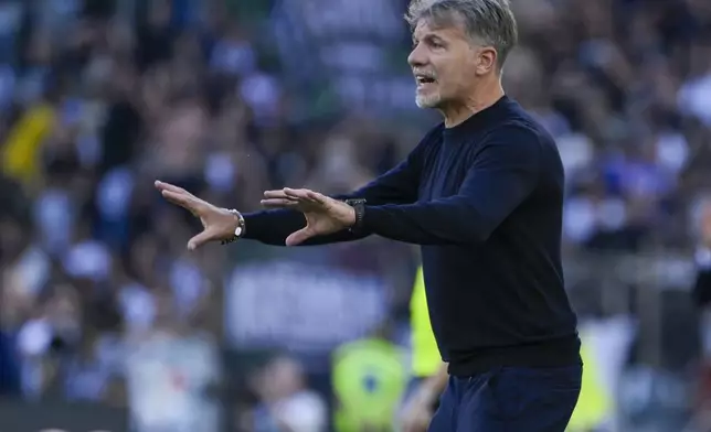 Lazio's head coach Marco Baroni gives indications to his players during the Serie A soccer match between Lazio and Juventus at Rome's Olympic stadium, Saturday, May 10, 2025. (Fabrizio Corradetti/LaPresse via AP)