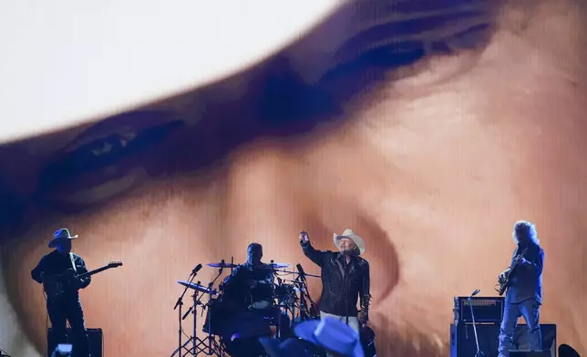Alan Jackson performs "Remember When" during the 60th annual Academy of Country Music Awards on Thursday, May 8, 2025, in Frisco, Texas. (AP Photo/Chris Pizzello)