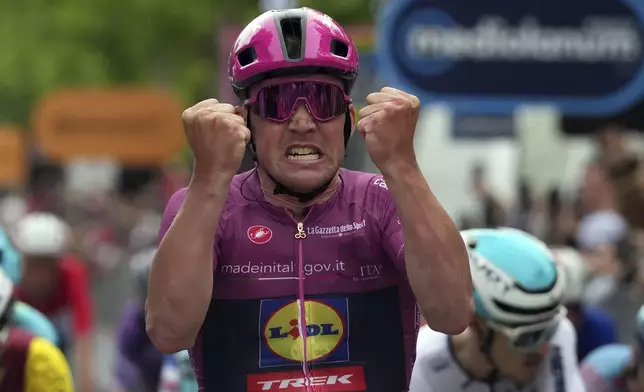 Denmark's Mads Pedersen wins the third stage of the Giro d'Italia cycling race, from Vlore to Vlore, Albania, Sunday, May 11, 2025. (Gian Mattia D'Alberto/LaPresse via AP)