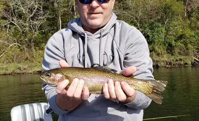 Stryten Energy employee and U.S. Navy Veteran on Rivers of Recovery fly fishing trip.