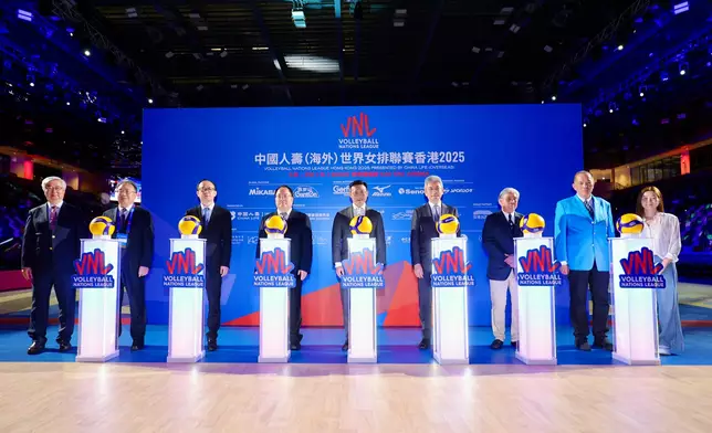 Dr Cheung Kwok-kwan, HKSAR Government Deputy Secretary for Justice (centre); Pan Yundong, Deputy Commissioner of the Office of the Commissioner of the Ministry of Foreign Affairs of the PRC in the HKSAR (4th left); Lau Chun, HKSAR Government Acting Secretary for Culture, Sports and Tourism (4th right); Lin Nan, Deputy Director-General of the Department of Publicity, Cultural and Sports Affairs of the Liaison Office of the Central People’s Government in the HKSAR (3rd left); Dr Silas Yang, Steward of The Hong Kong Jockey Club (1st left); Timothy Fok, President of the Sports Federation &amp; Olympic Committee of Hong Kong, China (3rd right); Wilfred Ng, President of the Volleyball Association of Hong Kong, China (2nd right) and other guests at the opening ceremony.