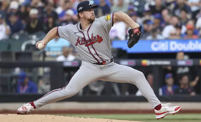Atlanta Braves' Spencer Schwellenbach pitches during the first inning of a baseball game against the New York Mets, Monday, June 23, 2025, in New York. (AP Photo/Pamela Smith)