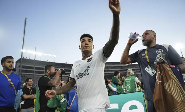 Botafogo's Igor Jesus gestures as he leaves the field after winning during the Club World Cup group B soccer match between PSG and Botafogo in Pasadena, Calif., Thursday, June 19, 2025. (AP Photo/Jae C. Hong)