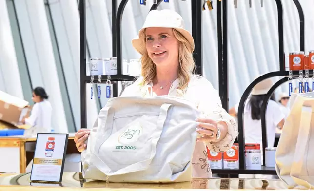 ALIGN PROBIOTIC AND ALISON SWEENEY TRANSFORM CLASSIC NYC STREETSCAPES INTO UNMISSABLE MESSAGES ABOUT GUT HEALTH