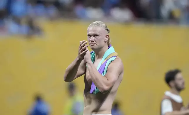 Manchester City's Erling Haaland reacts at the end of the Club World Cup Group G soccer match between Manchester City and Al Ain in Atlanta, Sunday, June 22, 2025. (AP Photo/Brynn Anderson)