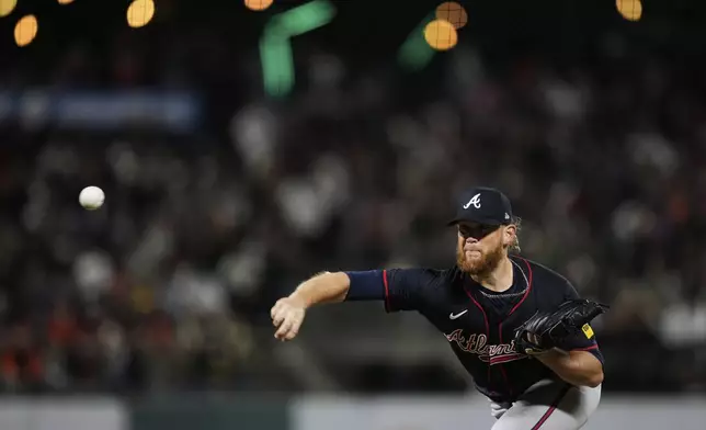 Atlanta Braves' Craig Kimbrel pitches to a San Francisco Giants batter during the seventh inning of a baseball game Friday, June 6, 2025, in San Francisco. (AP Photo/Godofredo A. Vásquez)