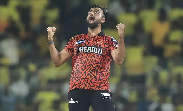 Sunrisers Hyderabad's Jaydev Unadkat celebrates the dismissal of Chennai Super Kings' Shivam Dube during their Indian Premier League cricket match in Chennai, India, Friday, April 25, 2025. (AP Photo/R. Parthibhan)