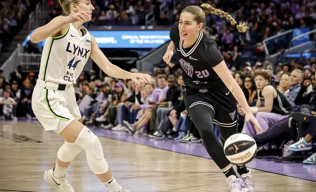 Kate Martin (20) drives to the basket in the first half as the Golden State Valkyries played the Minnesota Lynx at Chase Center in San Francisco, on Sunday, June 1, 2025. (Carlos Avila Gonzalez/San Francisco Chronicle via AP)