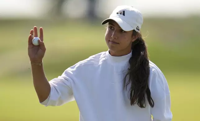 Julia Lopez Ramirez, of Spain, after a par putt on the 18th hole during the third round of the U.S. Women's Open golf tournament at Erin Hills Saturday, May 31, 2025, in Erin, Wis. (AP Photo/Jeff Roberson)