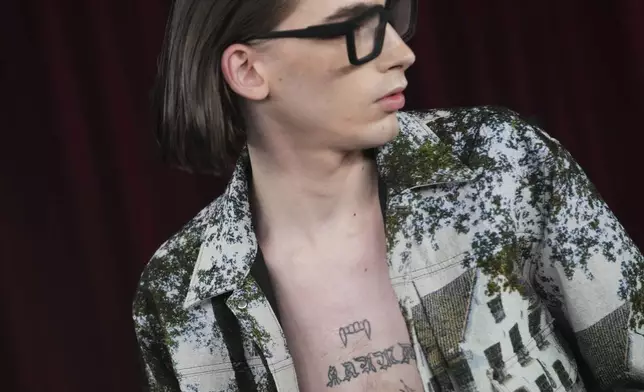 A model wears a creation part of the men's Junya Watanabe Spring-Summer 2026 collection, that was presented in Paris Friday, June 27, 2025. (AP Photo/Christophe Ena)