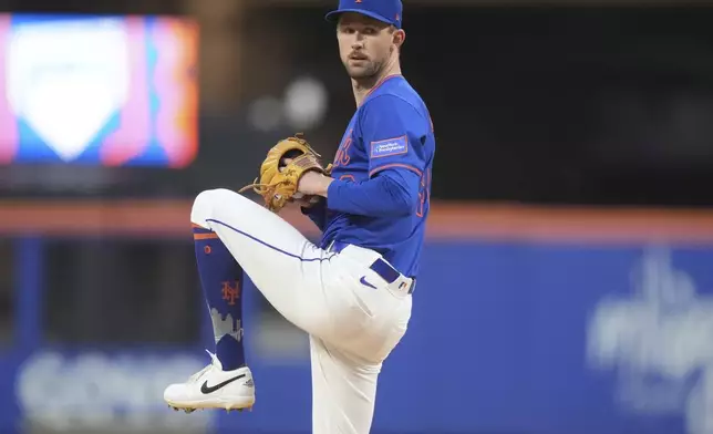 New York Mets' Griffin Canning pitches during the second inning of a baseball game against the Atlanta Braves Thursday, June 26, 2025, in New York. (AP Photo/Frank Franklin II)