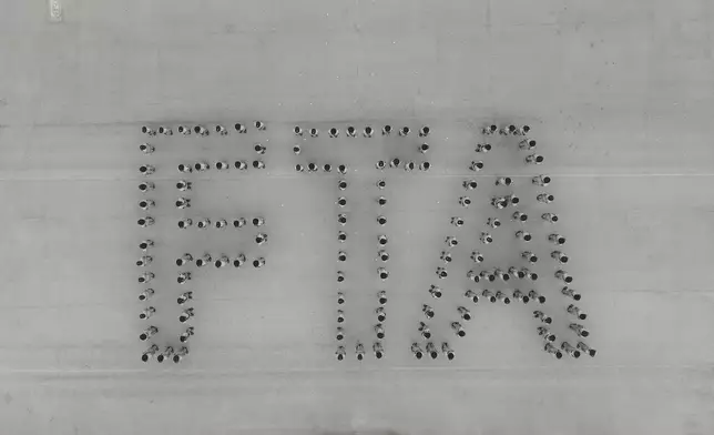 Convenor of ExCo Non-official Members reviews Hong Kong Customs passing-out parade  Source: HKSAR Government Press Releases