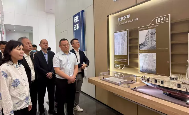 STL visits Chongqing  Source: HKSAR Government Press Releases