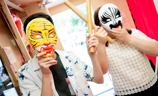 "Mobile ICH" travels among districts to showcase rich content of Hong Kong's ICH  Source: HKSAR Government Press Releases