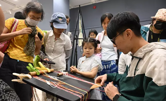 Chinese Culture Festival 2025's "Encountering Chinese Culture" Carnival held today  Source: HKSAR Government Press Releases