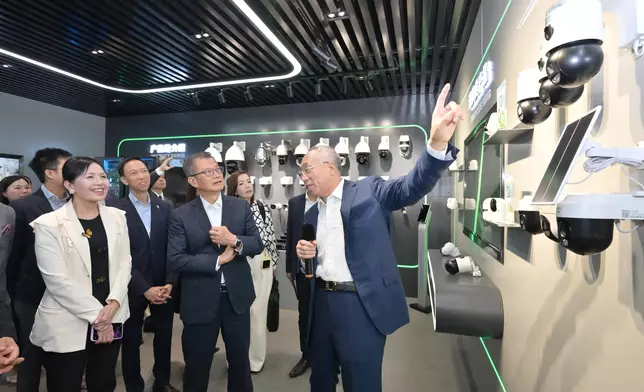 FS attends Summer Davos in Tianjin  Source: HKSAR Government Press Releases