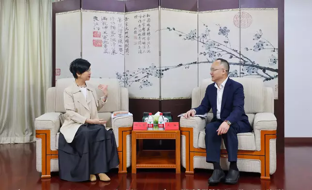 S for Housing calls on Hong Kong and Macao Affairs Office of State Council and Ministry of Housing and Urban-Rural Development in Beijing  Source: HKSAR Government Press Releases