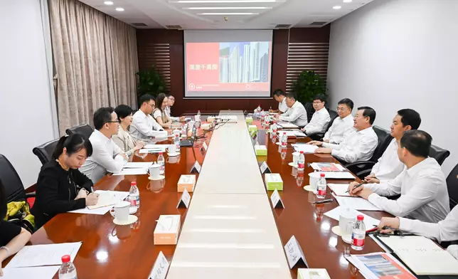 S for Housing calls on Hong Kong and Macao Affairs Office of State Council and Ministry of Housing and Urban-Rural Development in Beijing  Source: HKSAR Government Press Releases