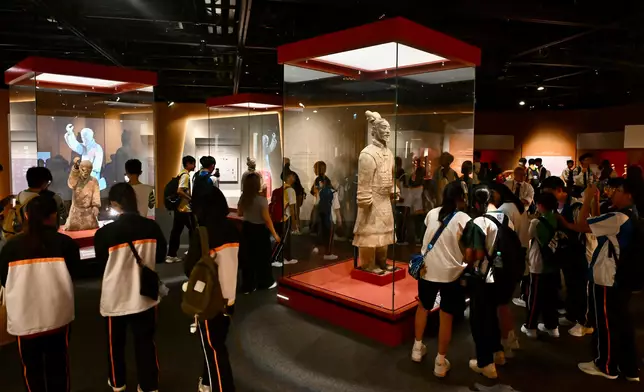 Hong Kong Museum of History's "The Hong Kong Jockey Club Series: The Great Unity - Civilisation of the Qin and Han Dynasties in Shaanxi Province" exhibition receives its 200 000th visitor  Source: HKSAR Government Press Releases