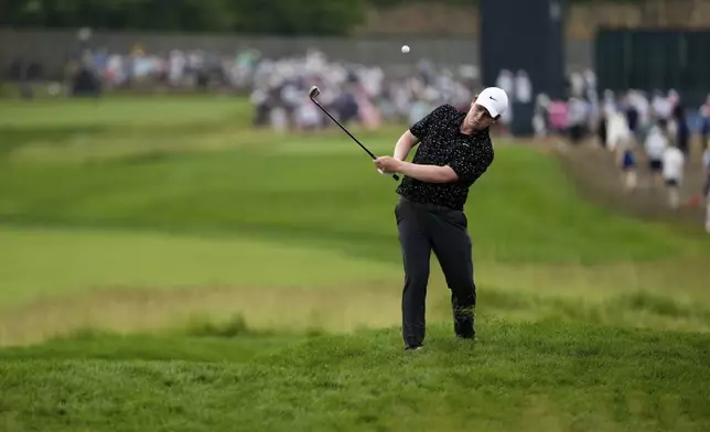 Robert MacIntyre, of Scotland, hits from the rough on the second hole during the final round of the U.S. Open golf tournament at Oakmont Country Club Sunday, June 15, 2025, in Oakmont, Pa. (AP Photo/Carolyn Kaster)