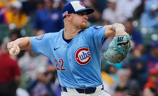 Chicago Cubs pitcher Cade Horton (22) throws during the first inning of a baseball game against the Pittsburgh Pirates, Friday, June 13, 2025, in Chicago. (AP Photo/David Banks)