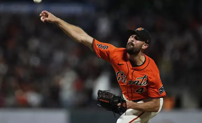 San Francisco Giants pitcher Tristan Beck throws to a New York Mets batter during the fifth inning of a baseball game Friday, July 25, 2025, in San Francisco. (AP Photo/Godofredo A. Vásquez)