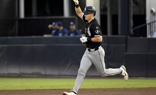 Chicago White Sox's Colson Montgomery rounds the bases after his three-run home run during the second inning of a baseball game against the Tampa Bay Rays Wednesday, July 23, 2025, in Tampa, Fla. (AP Photo/Jason Behnken)