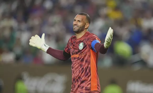 Palmeiras' goalkeeper Weverton gestures during the Club World Cup quarterfinal soccer match between Palmeiras and Chelsea in Philadelphia, Friday, July 4, 2025. (AP Photo/Chris Szagola)