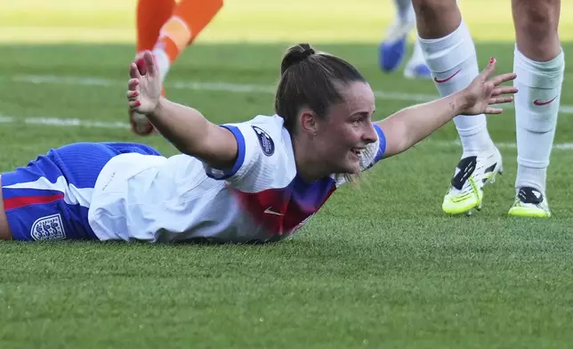 England's Ella Toone celebrates after scoring her side's fourth goal during the Euro 2025, group D, soccer match between England and the Netherlands at Stadion Letzigrund in Zurich, Switzerland, Wednesday, July 9, 2025. (AP Photo/Alessandra Tarantino)