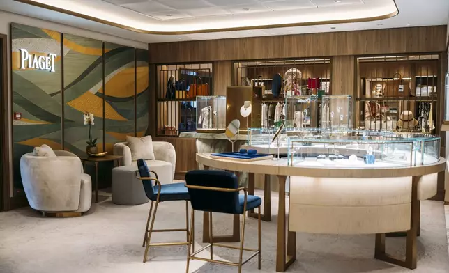 Starboard Luxury Debuts Dedicated Retail Spaces for Cartier, IWC Schaffhausen, and Piaget on The Ritz-Carlton Yacht Collection’s Newest Superyacht, Luminara