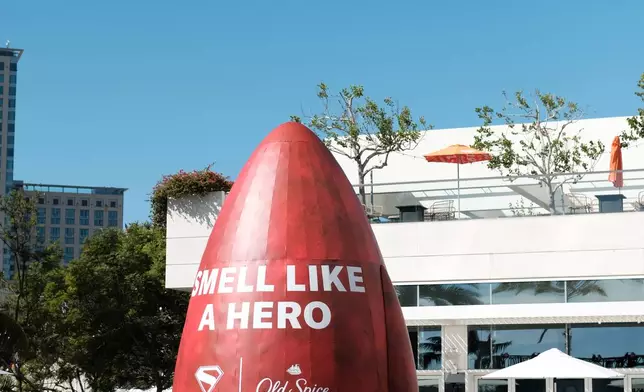 Old Spice and DC unveil the “Fresh Landing” scent-perience at the Hilton Bayfront during San Diego Comic-Con (7/24-7/27), where fans can step inside the 12-ft capsule for a heroic photo op, Old Spice x Superman product, and a blast of 24/7 freshness.