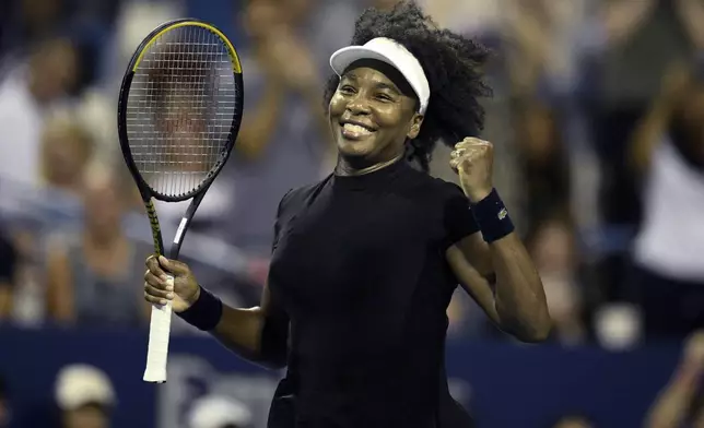 Venus Williams celebrates her win over Peyton Stearns during a match at the Citi Open tennis tournament Tuesday, July 22, 2025, in Washington. (AP Photo/Nick Wass)